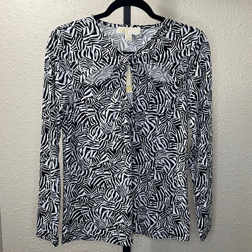 Michael Michael Kors Womens Printed Twist Keyhole stretchy top LG & SM BLK/WHT - Picture 4 of 9